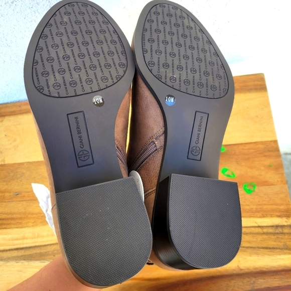 New Giani Bernini Memory Foam Putneyy Taupe Ankle boots Women's Size 10 - Picture 15 of 16